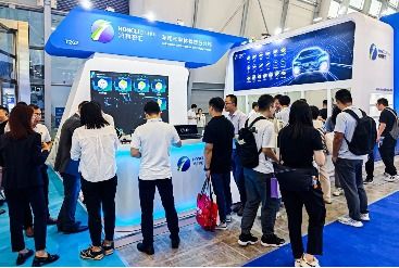 上海AEE展丨鴻利智匯汽車(chē)照明產(chǎn)品，以光為引，助力汽車(chē)產(chǎn)業(yè)智能化發(fā)展